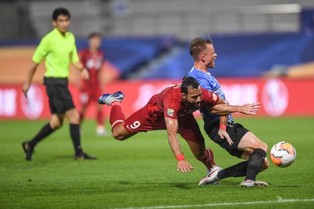 恩瓦内里晒照纪念收获英超处子球