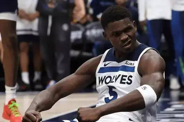 34岁NBA全明星宣布退役 职业生涯场均15+4+3