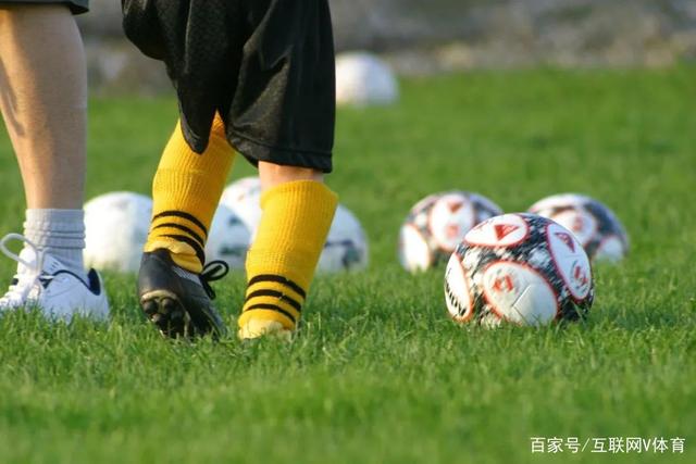 CBA夏联-吕俊虎21分青岛大胜首钢 范子铭11+8